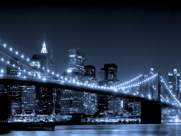 Pont de Brooklyn de nuit